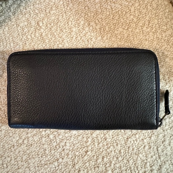 NWOT Coach Zippy Wallet navy blue. Deep black blue( midnight) - Picture 9 of 9